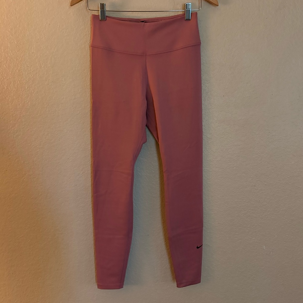 Pink Nike Leggings